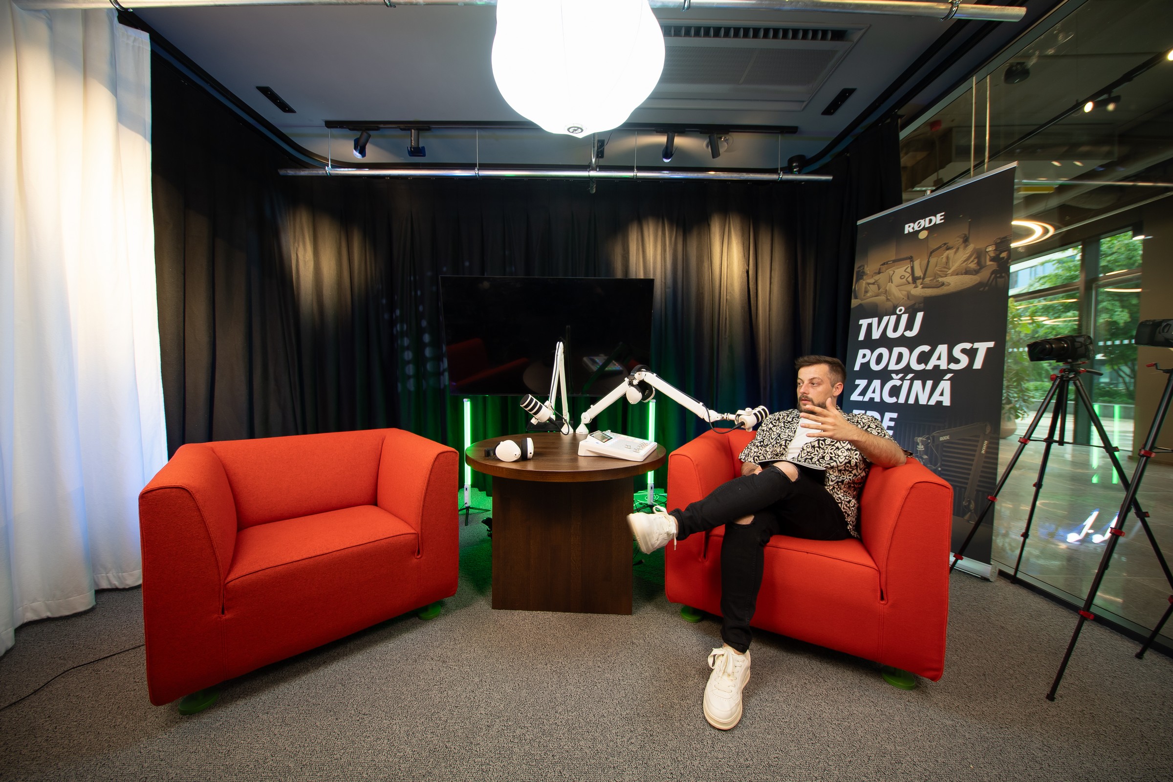 Mikrofony připraveny. Clubco & Detail Podcast studio otevírají prostor pro vaše příběhy